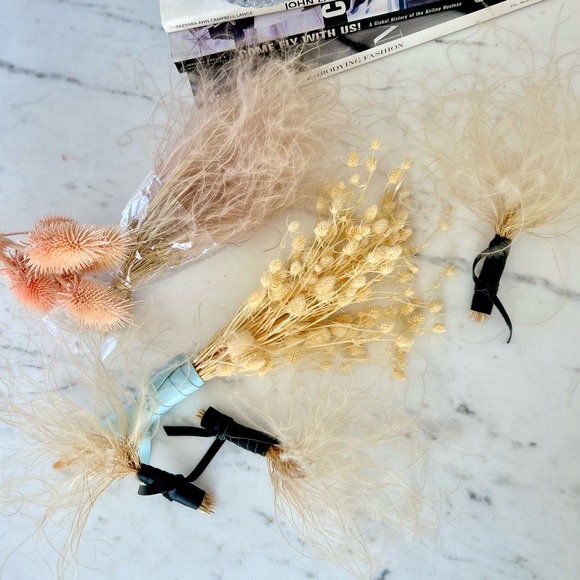 Assorted Dried floral & frisée batches - Picture 3 of 10